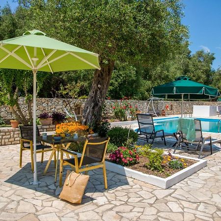 Aphrodite Studios & Apt With Pool Lákka Exterior foto