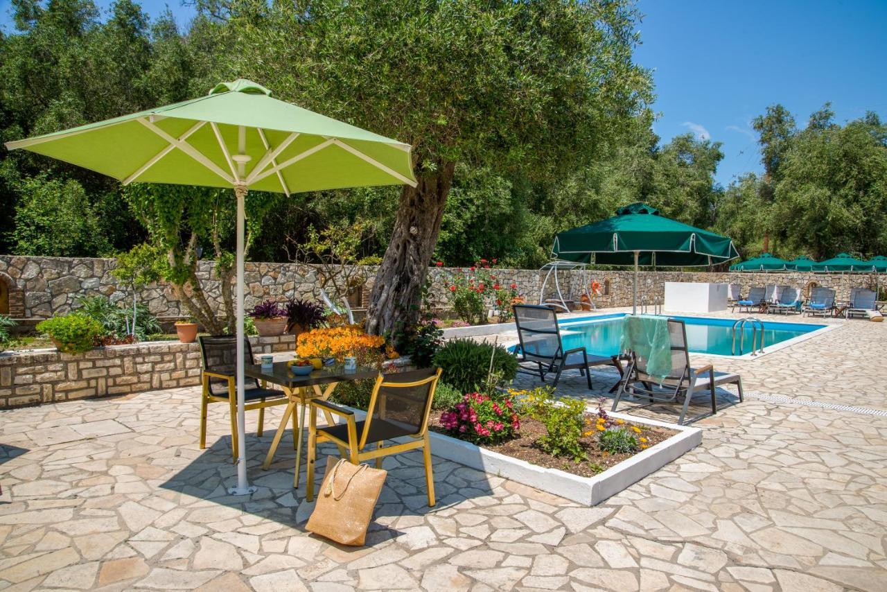 Aphrodite Studios & Apt With Pool Lákka Exterior foto
